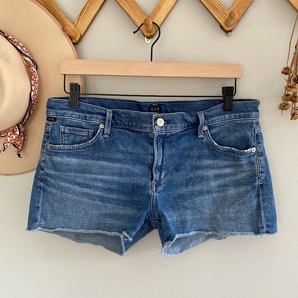 Citizens Of Humanity Pants - Citizens of Humanity Ava Cut Off Jean Shorts in Pacifica Wash Size 31
